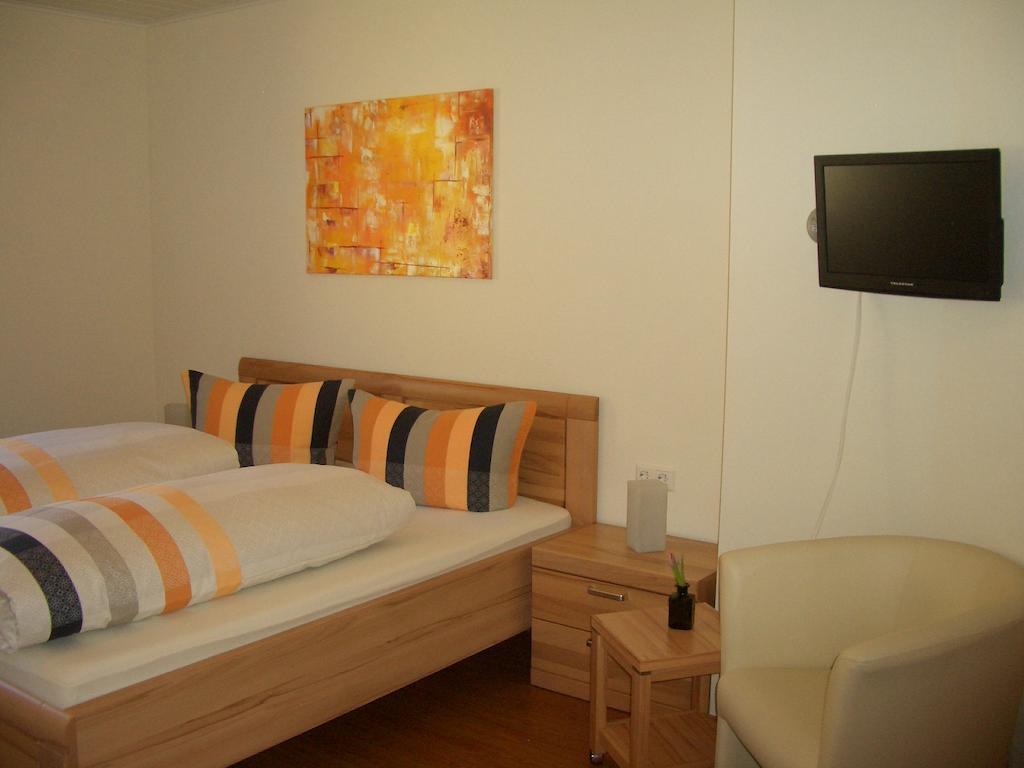 Gaestehaus Weberskirch ارنست الغرفة الصورة